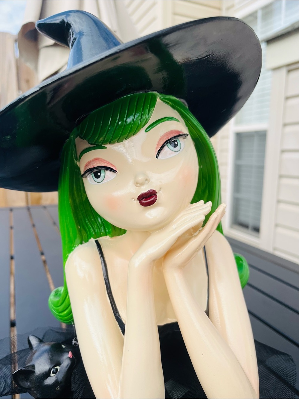 NWT VIRAL Bella Lux Witch Figurine with Black Cat and Green Hair - Picture 7 of 10